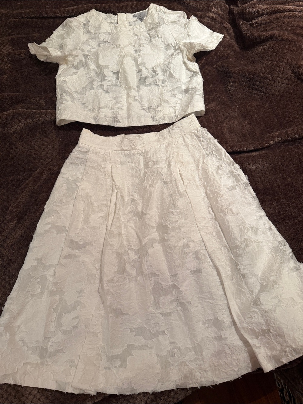 H&M White Floral Textured Skirt Set